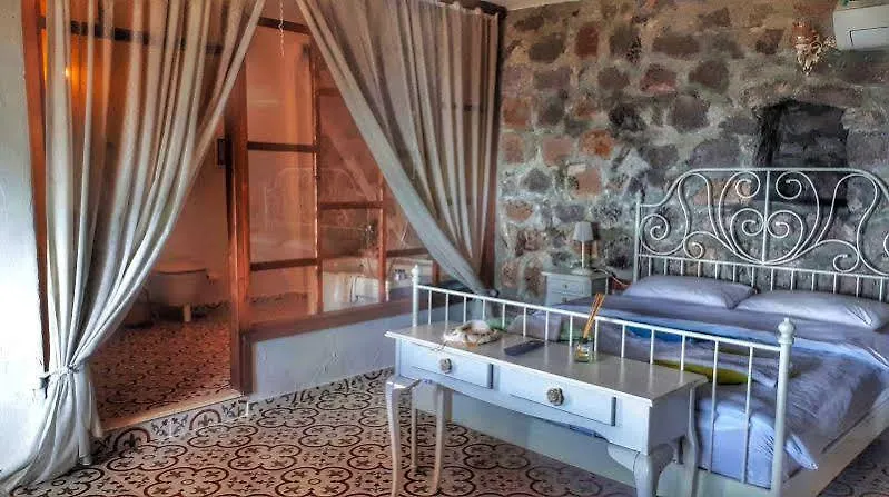 Love hotel Gulnar Sultan Tas Konak Hotel Dikili