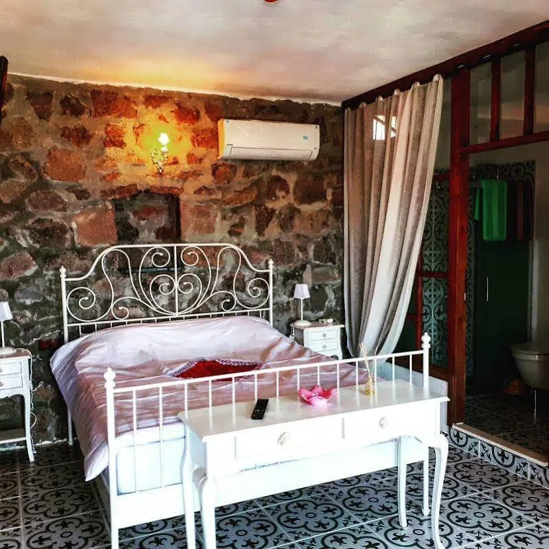 Gulnar Sultan Tas Konak Hotel Dikili